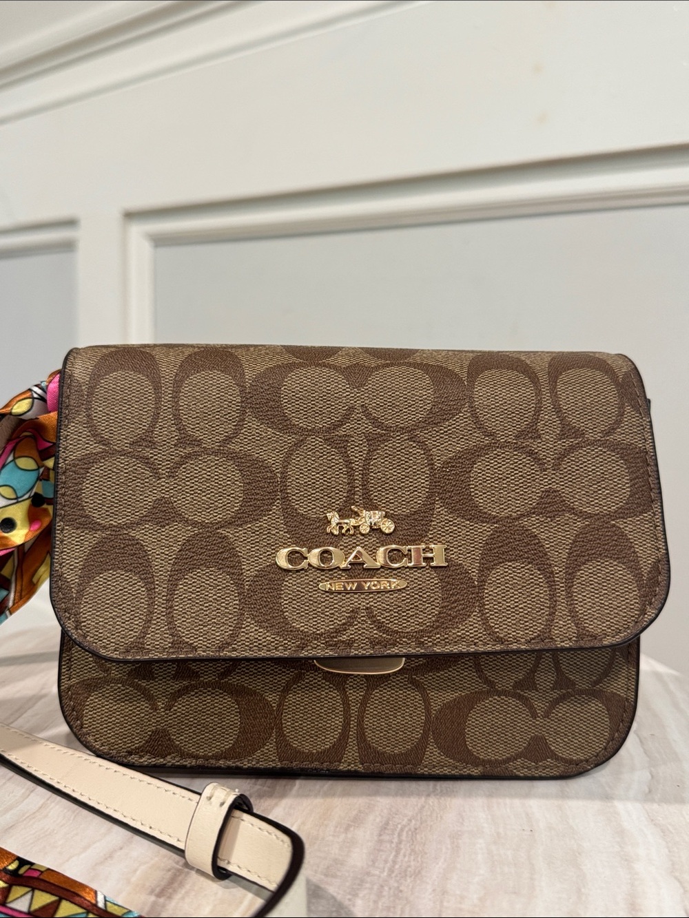 COACH Bag Mini Brynn Brown Cream Colorblock Signature Logo Leather Crossbody Bag - Picture 4 of 17